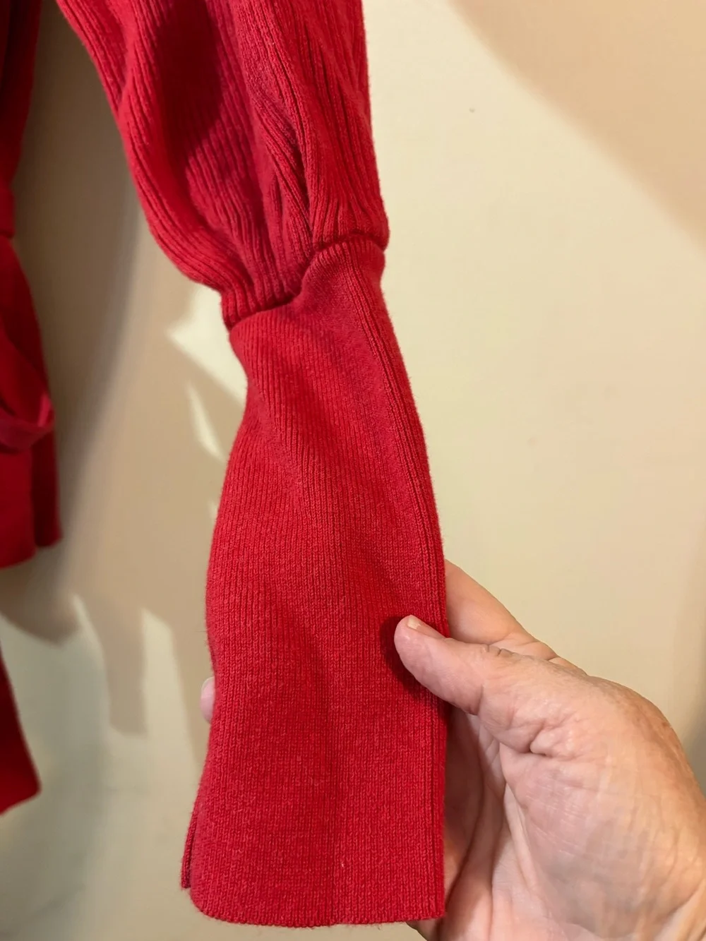 CAbi Cabaret Red Ribbed Chunky Knit Cardigan Sweater Women’s small Tie Waist